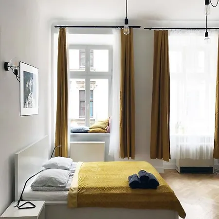 Florianska Apartment-3
